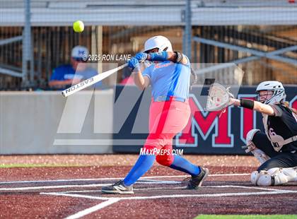 Thumbnail 3 in Moore @ Mustang photogallery.