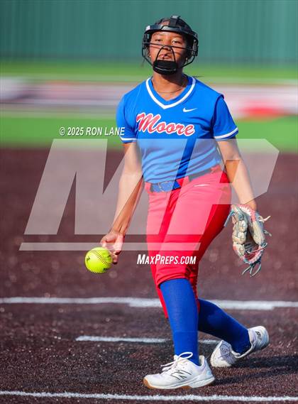Thumbnail 3 in Moore @ Mustang photogallery.