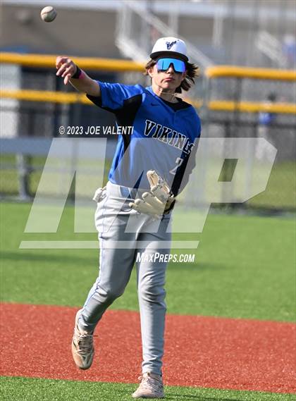 Thumbnail 3 in Grand Island photogallery.