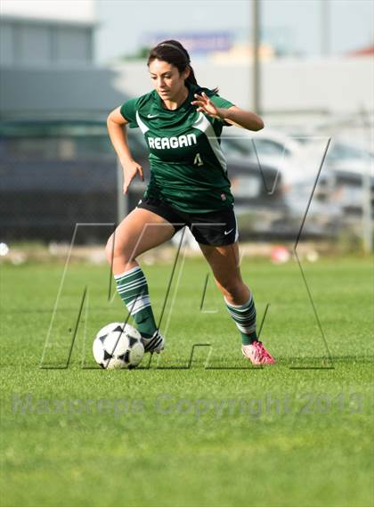 Thumbnail 1 in Reagan @ Brandeis photogallery.