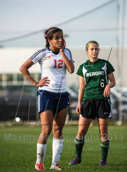 Thumbnail 2 in Reagan @ Brandeis photogallery.