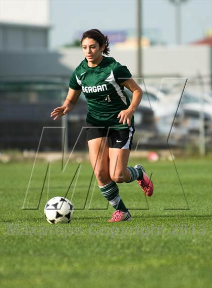 Thumbnail 2 in Reagan @ Brandeis photogallery.