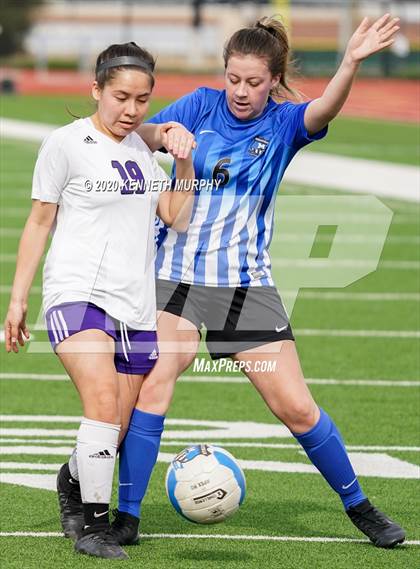 Thumbnail 1 in Midlothian vs. University photogallery.