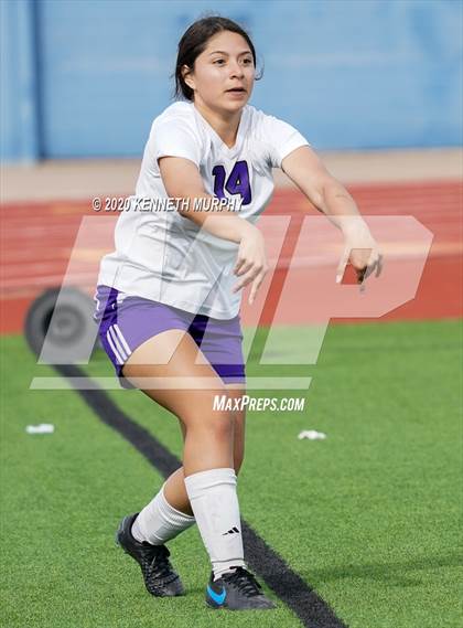 Thumbnail 1 in Midlothian vs. University photogallery.