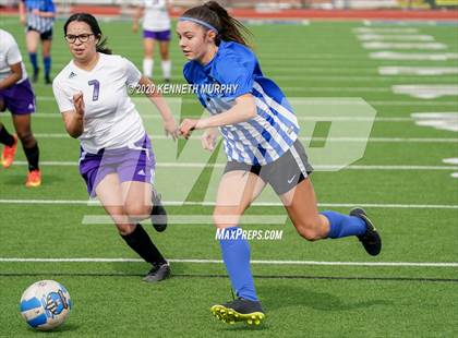 Thumbnail 2 in Midlothian vs. University photogallery.