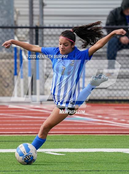 Thumbnail 3 in Midlothian vs. University photogallery.