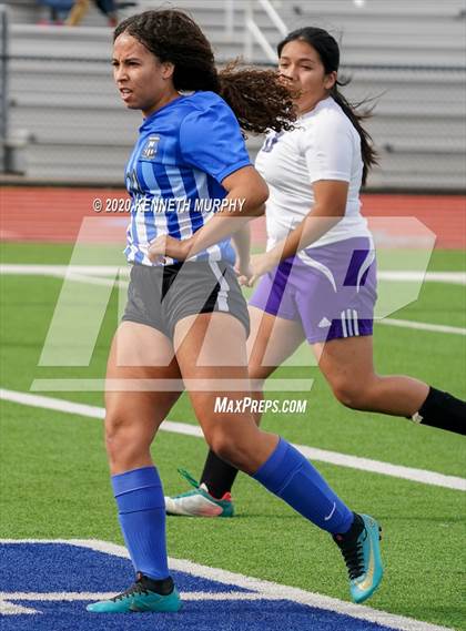 Thumbnail 2 in Midlothian vs. University photogallery.
