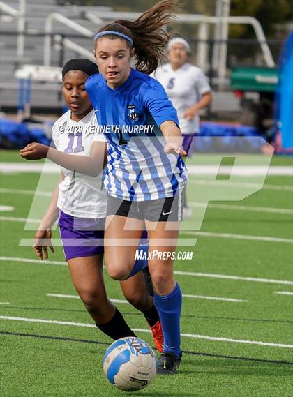 Thumbnail 1 in Midlothian vs. University photogallery.