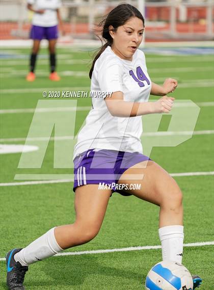 Thumbnail 3 in Midlothian vs. University photogallery.