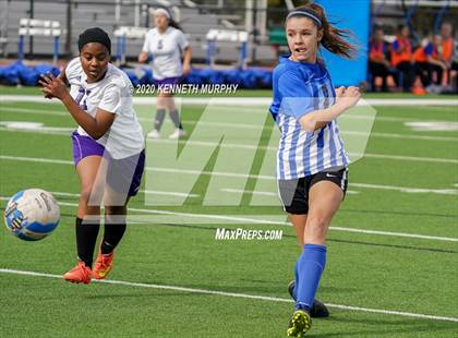 Thumbnail 1 in Midlothian vs. University photogallery.