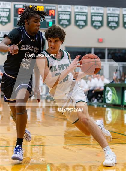 Thumbnail 2 in Piper @ De Soto photogallery.