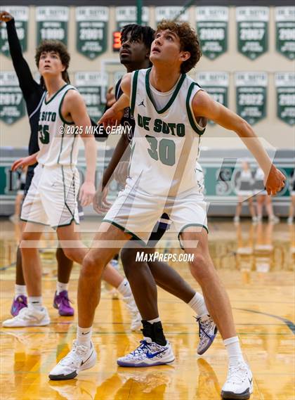 Thumbnail 2 in Piper @ De Soto photogallery.