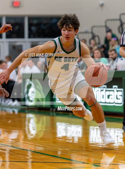 Thumbnail 3 in Piper @ De Soto photogallery.