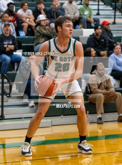 Thumbnail 2 in Piper @ De Soto photogallery.