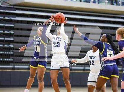 Thumbnail 1 in McKinney @ Hebron photogallery.