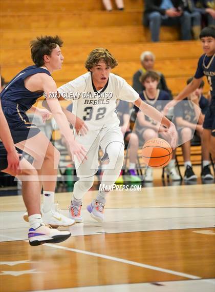 Thumbnail 3 in Mullen @ Columbine photogallery.