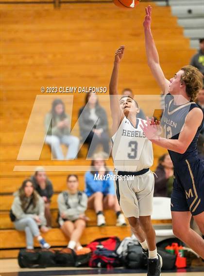 Thumbnail 2 in Mullen @ Columbine photogallery.