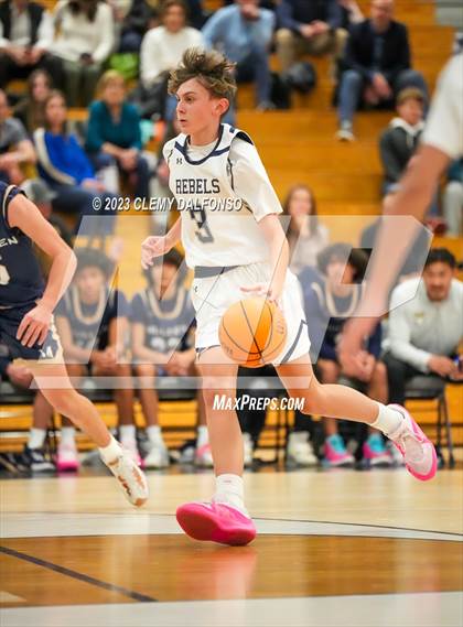 Thumbnail 1 in Mullen @ Columbine photogallery.