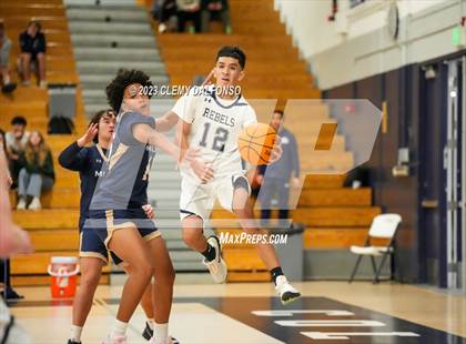 Thumbnail 1 in Mullen @ Columbine photogallery.