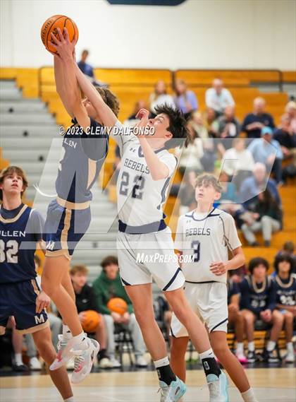 Thumbnail 3 in Mullen @ Columbine photogallery.