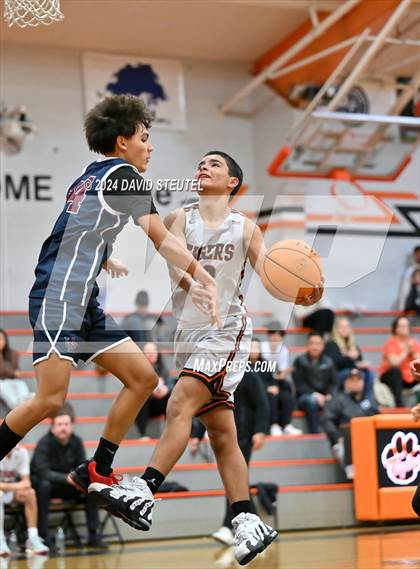 Thumbnail 1 in JV: Union Mine vs. Roseville (Tiger Classic) photogallery.