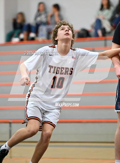 Thumbnail 1 in JV: Union Mine vs. Roseville (Tiger Classic) photogallery.