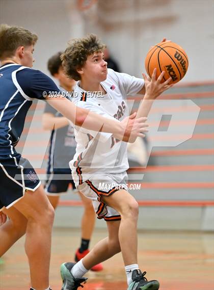 Thumbnail 2 in JV: Union Mine vs. Roseville (Tiger Classic) photogallery.