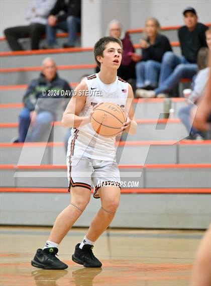 Thumbnail 1 in JV: Union Mine vs. Roseville (Tiger Classic) photogallery.