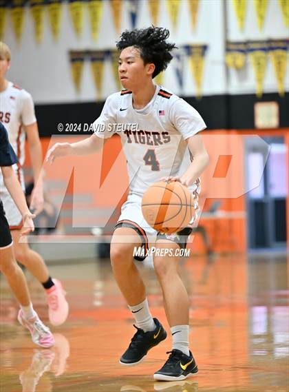 Thumbnail 1 in JV: Union Mine vs. Roseville (Tiger Classic) photogallery.