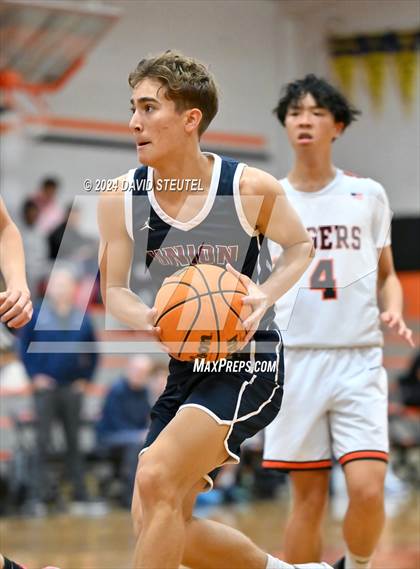 Thumbnail 1 in JV: Union Mine vs. Roseville (Tiger Classic) photogallery.