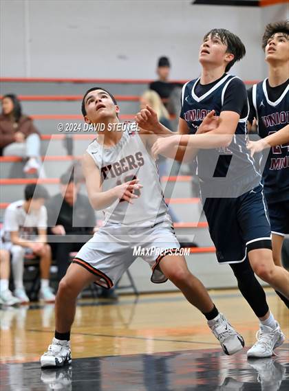 Thumbnail 1 in JV: Union Mine vs. Roseville (Tiger Classic) photogallery.