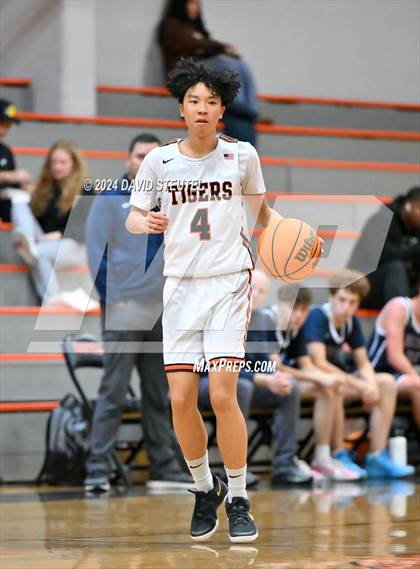 Thumbnail 2 in JV: Union Mine vs. Roseville (Tiger Classic) photogallery.