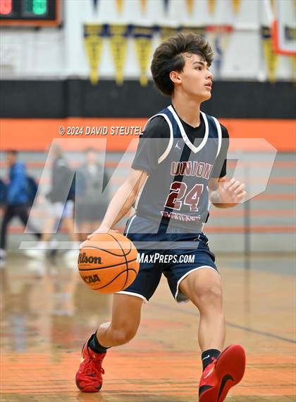 Thumbnail 3 in JV: Union Mine vs. Roseville (Tiger Classic) photogallery.
