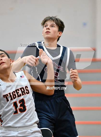 Thumbnail 2 in JV: Union Mine vs. Roseville (Tiger Classic) photogallery.