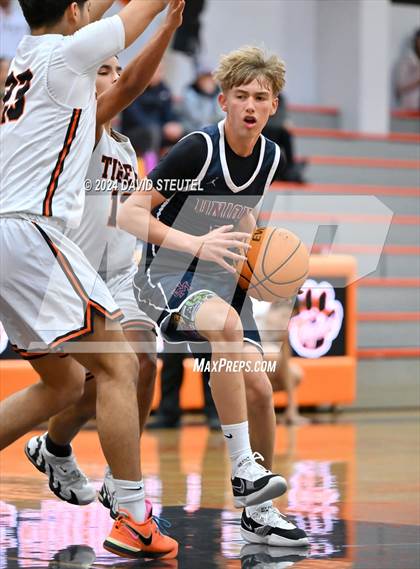 Thumbnail 1 in JV: Union Mine vs. Roseville (Tiger Classic) photogallery.