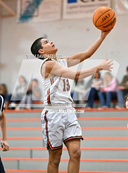 Thumbnail 2 in JV: Union Mine vs. Roseville (Tiger Classic) photogallery.