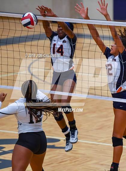 Thumbnail 2 in Brandeis vs Brennan photogallery.