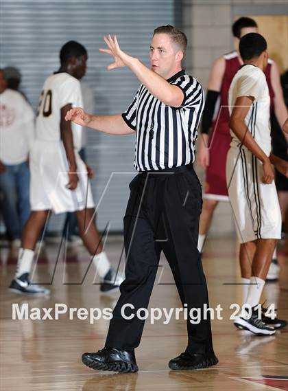 Thumbnail 1 in Cantwell-Sacred Heart vs. Bishop Montgomery (CIF SoCal Regional D4 Final) photogallery.