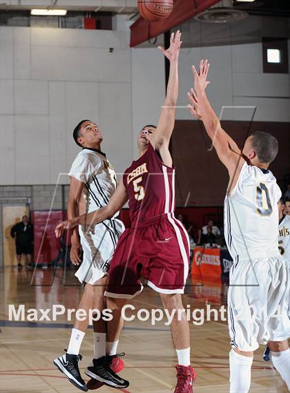 Thumbnail 3 in Cantwell-Sacred Heart vs. Bishop Montgomery (CIF SoCal Regional D4 Final) photogallery.