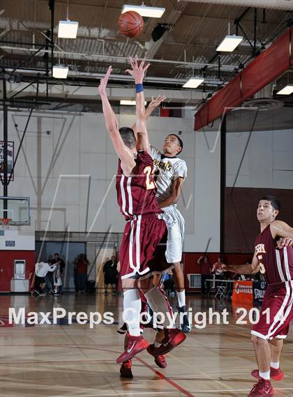 Thumbnail 2 in Cantwell-Sacred Heart vs. Bishop Montgomery (CIF SoCal Regional D4 Final) photogallery.