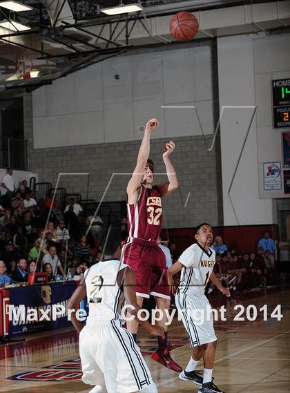 Thumbnail 3 in Cantwell-Sacred Heart vs. Bishop Montgomery (CIF SoCal Regional D4 Final) photogallery.
