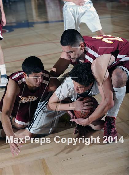 Thumbnail 3 in Cantwell-Sacred Heart vs. Bishop Montgomery (CIF SoCal Regional D4 Final) photogallery.