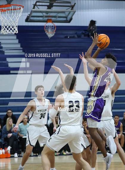 Thumbnail 2 in Kingfisher vs. Chickasha photogallery.
