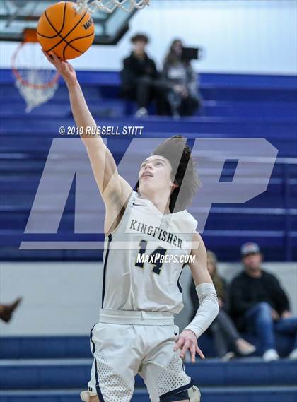 Thumbnail 2 in Kingfisher vs. Chickasha photogallery.