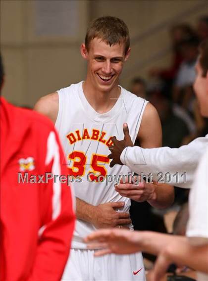 Thumbnail 3 in Mission Viejo vs. Brea Olinda (OC North/South Challenge) photogallery.