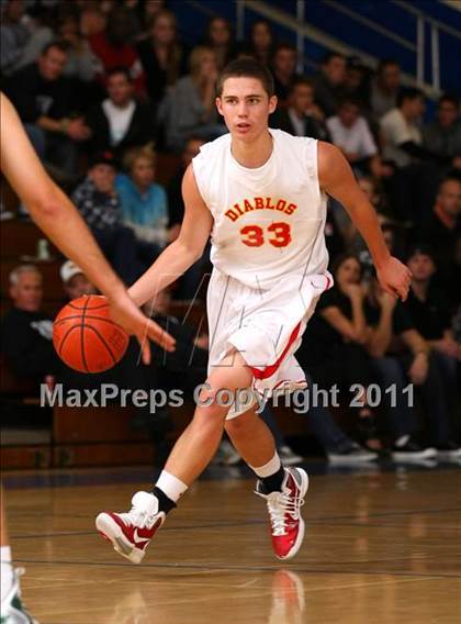 Thumbnail 3 in Mission Viejo vs. Brea Olinda (OC North/South Challenge) photogallery.