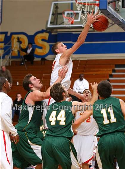 Thumbnail 2 in Mission Viejo vs. Brea Olinda (OC North/South Challenge) photogallery.