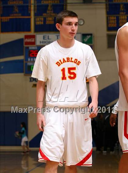 Thumbnail 2 in Mission Viejo vs. Brea Olinda (OC North/South Challenge) photogallery.
