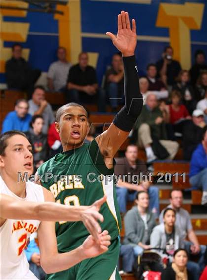 Thumbnail 3 in Mission Viejo vs. Brea Olinda (OC North/South Challenge) photogallery.