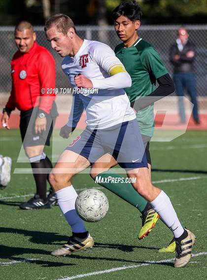 Thumbnail 2 in St. Margaret's @ Nogales (CIF-SS D5 Semifinal) photogallery.
